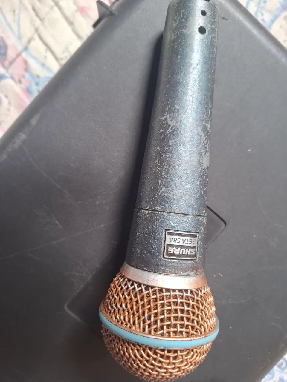 Microfone de mão Shure Beta 58A usado