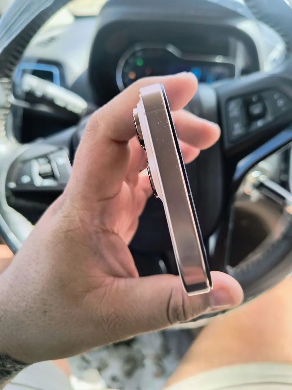 IPHONE 16 PRO MAX EM PERFEITO ESTADO. - Foto 4