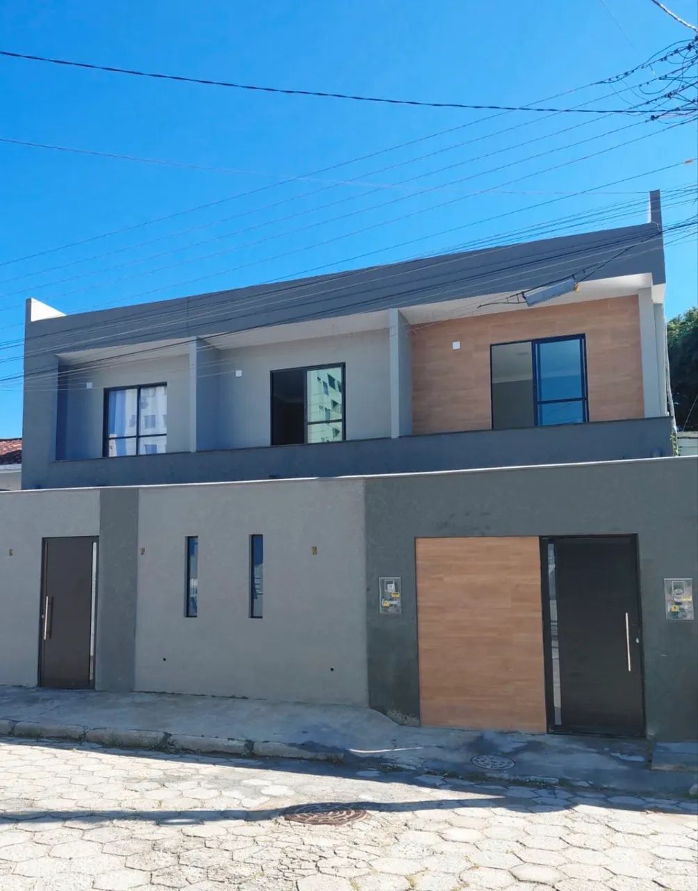 Alugo lindo Studio com 1 quarto e varanda