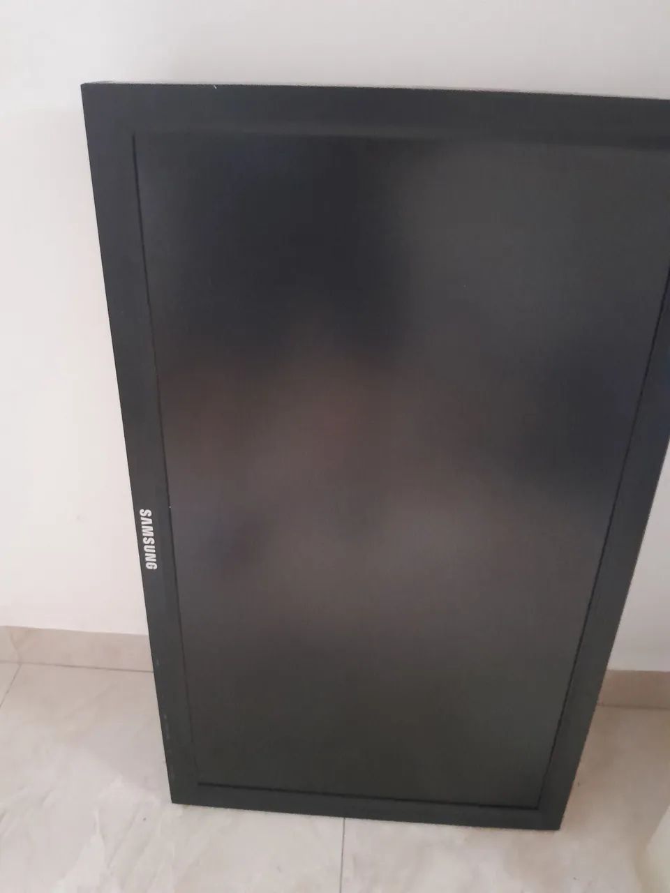 Monitor 40"