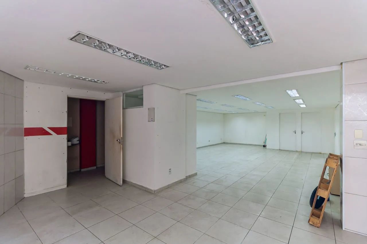 Terreno na Rua Pio XI, 55 - loja  180 m² - Foto 5