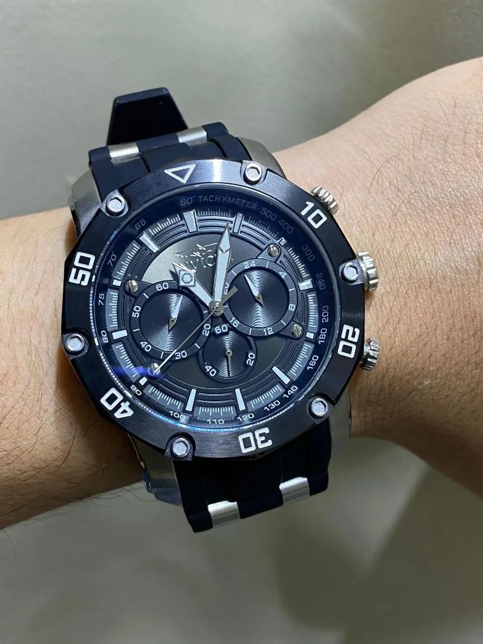 Relogio invicta original usado pulseira borracha - Foto 5