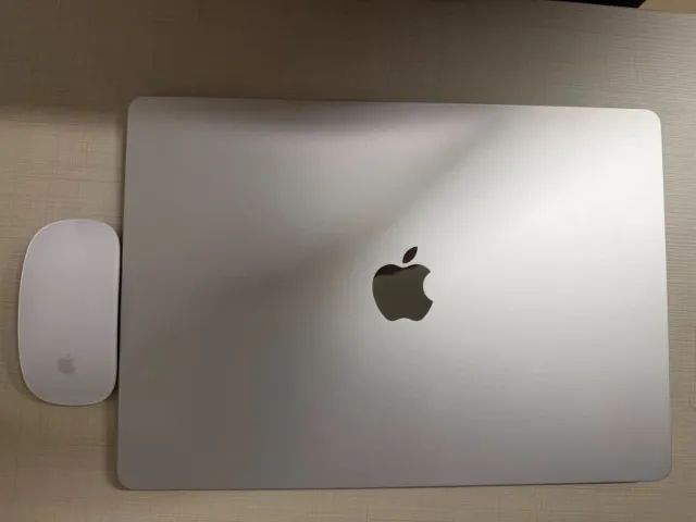 Macbook Air de 15 polegadas: chip SSD M4 de 512 GB - cor prata