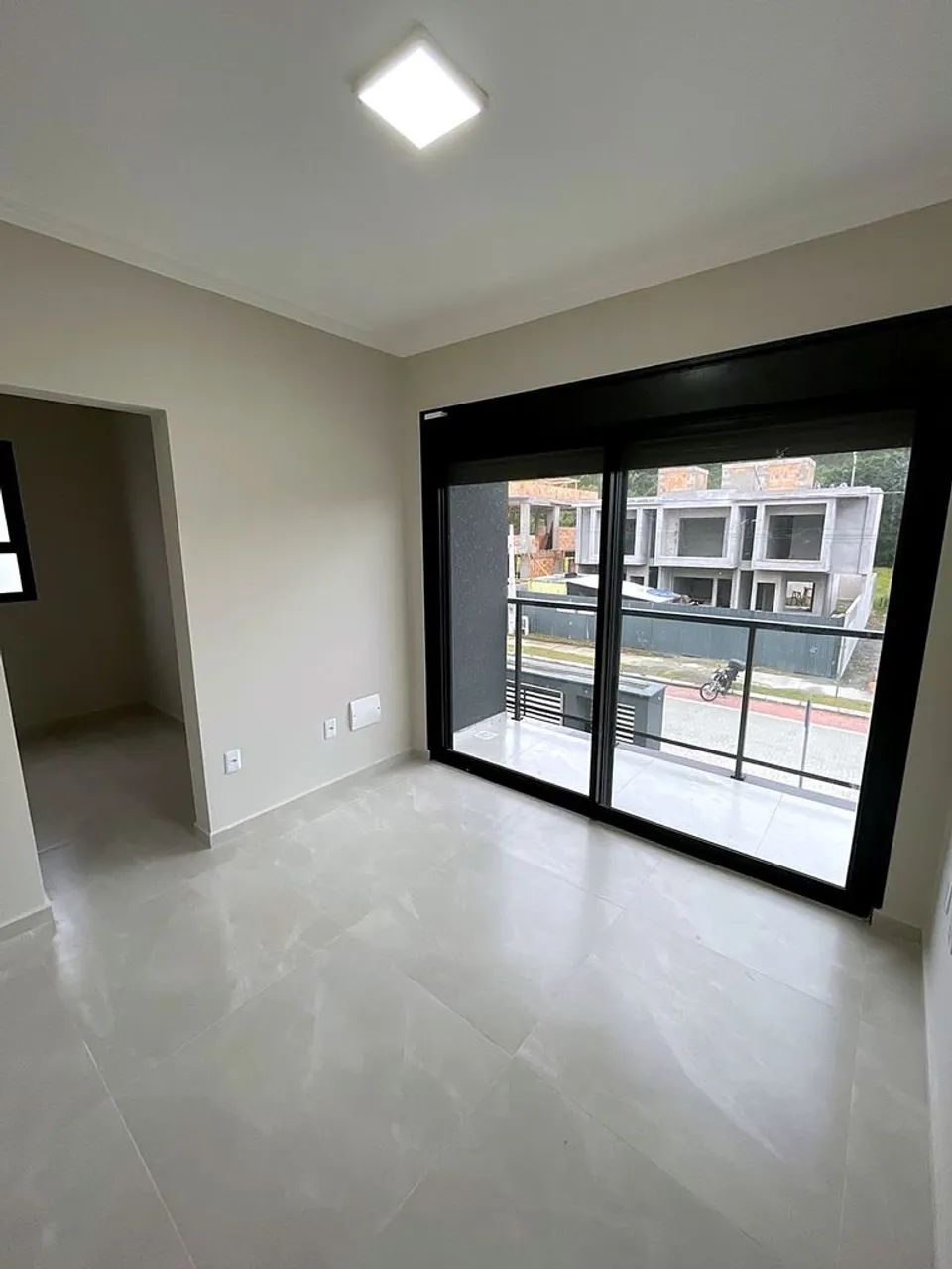 Casa 3 dormitórios sozinha no terreno - Foto 5