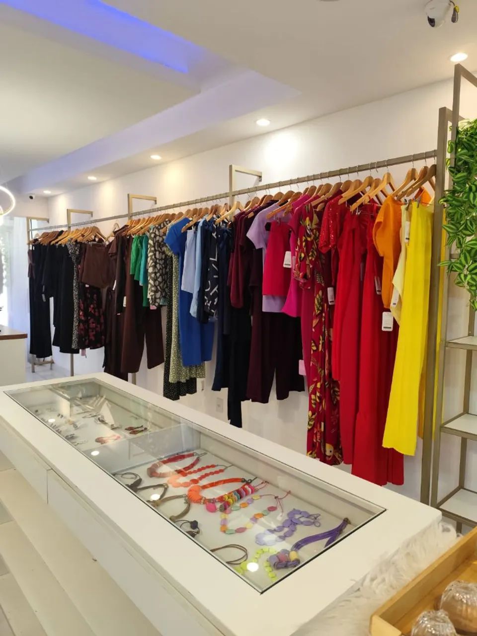 Vendo Loja de Moda Feminina Completa "Forella Modas" - Foto 4