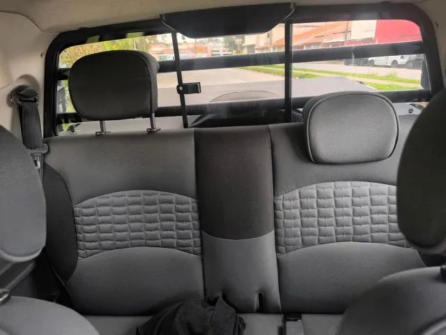 Fiat Strada Adventure1.8/ 1.8 Locker Flex CD 2013 - Foto 4