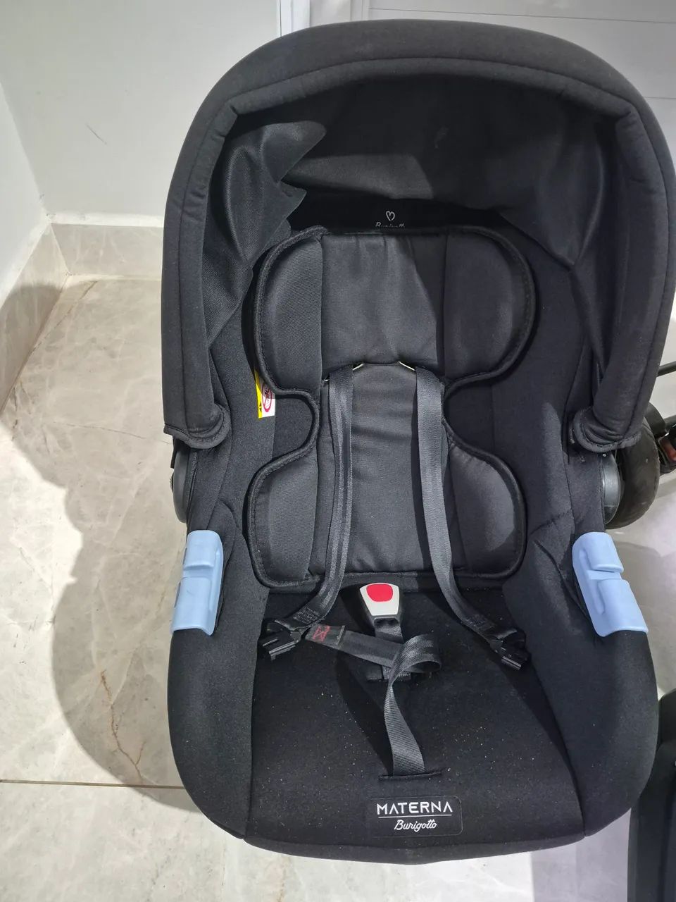 Carrinho de bebê com bebê conforto  - Foto 3