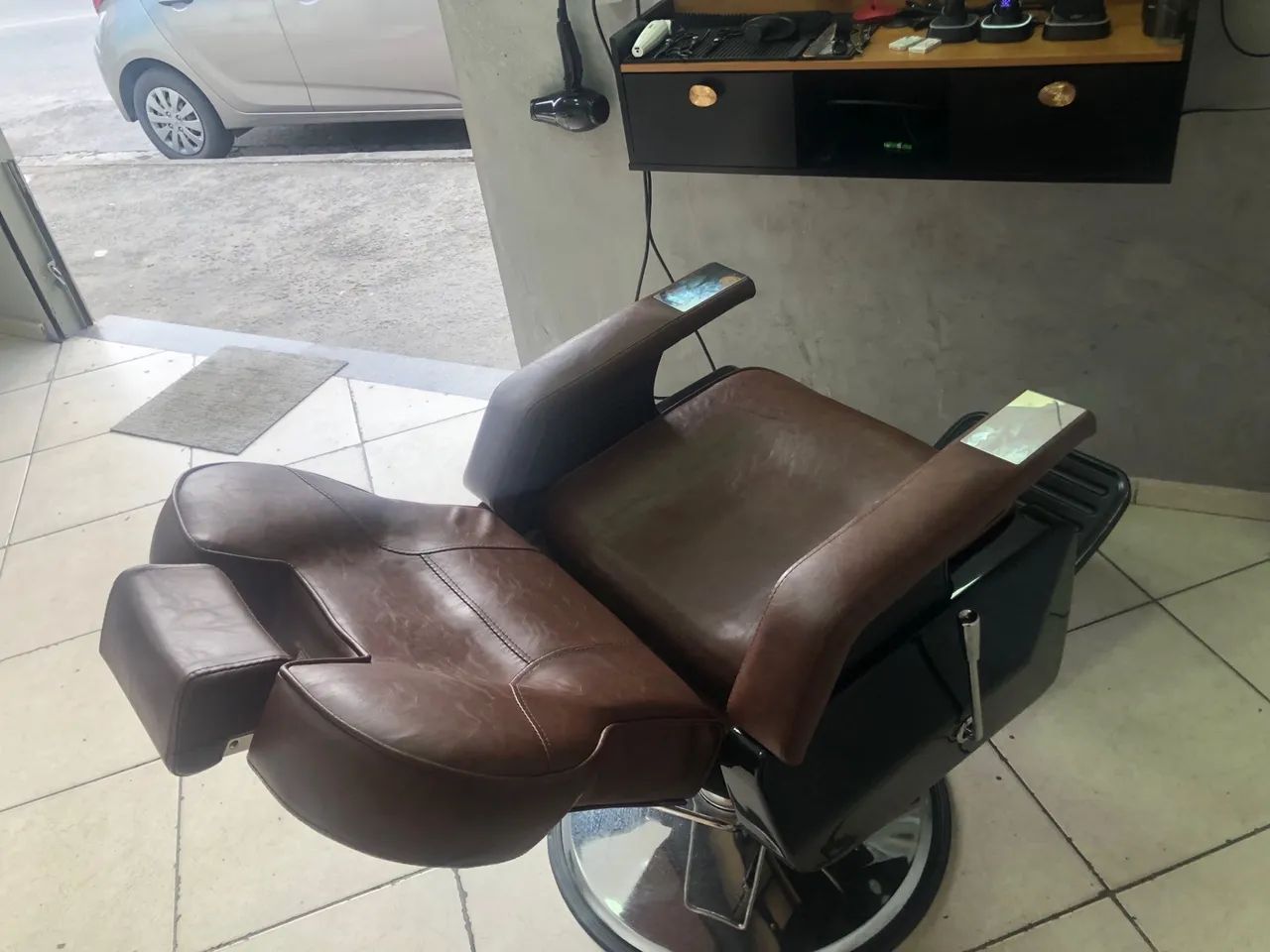 Poltrona Lord para Barbearia  - Foto 2