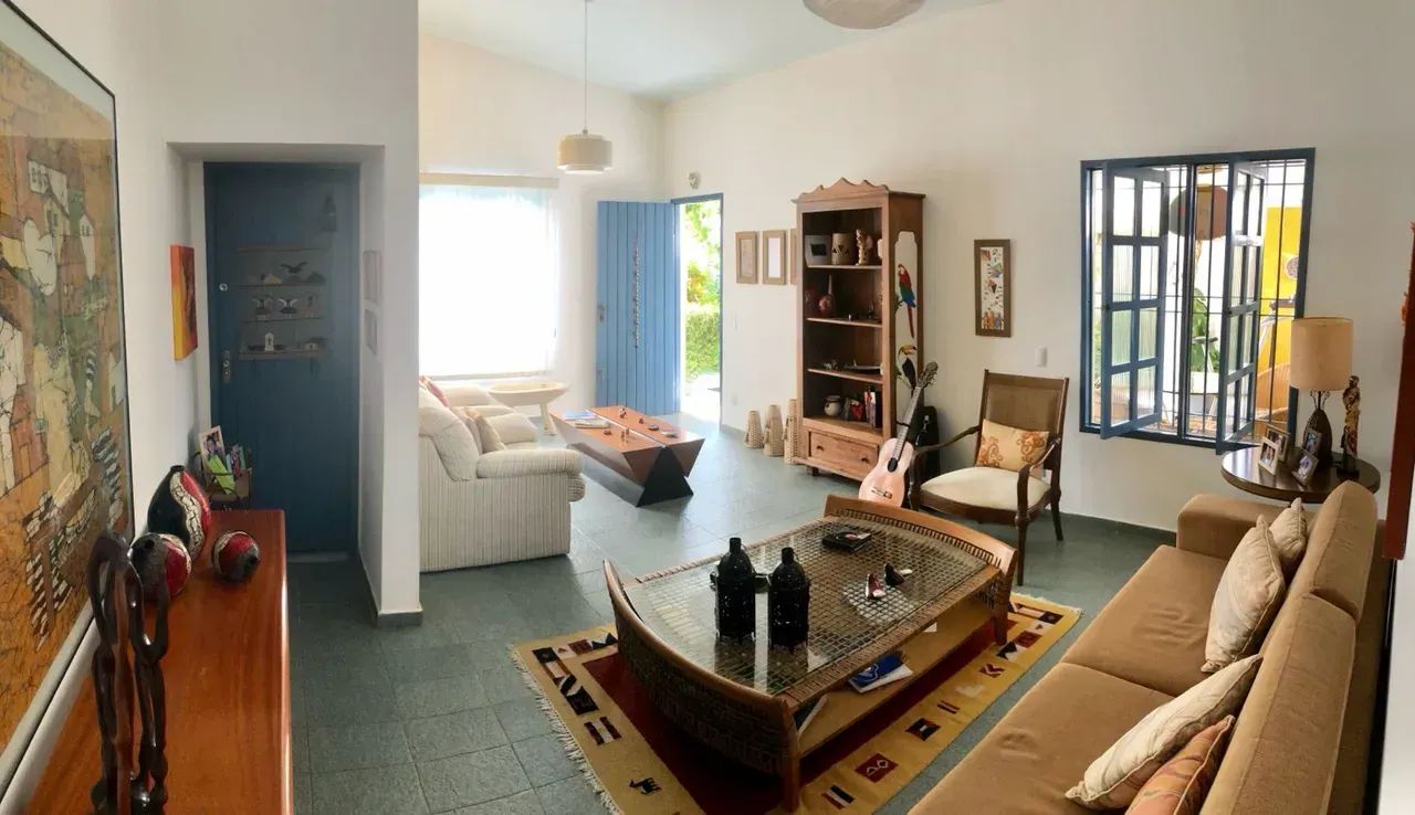 VENDO CASA EM PONTA NEGRA COM PISCINA
