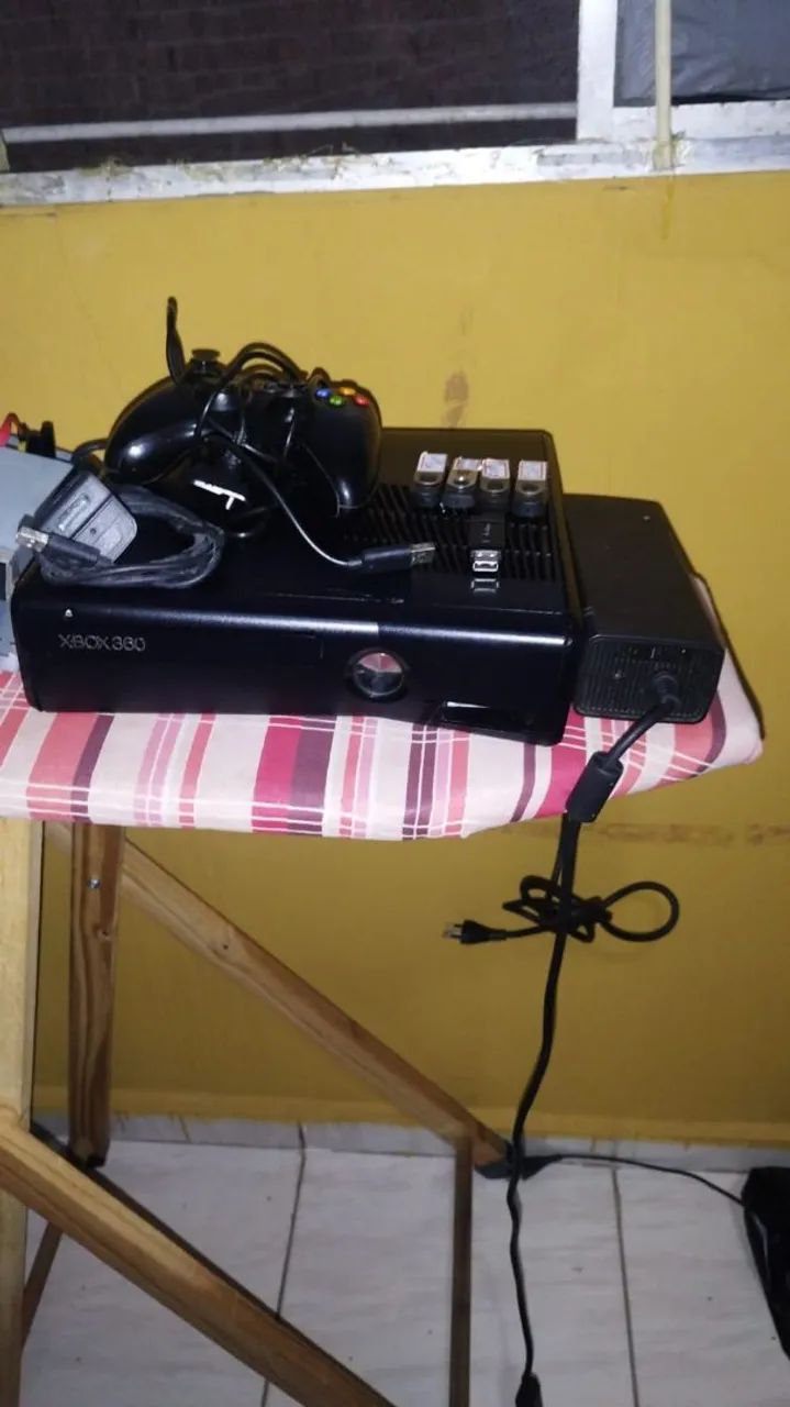 XBOX 360 COM JOGOS