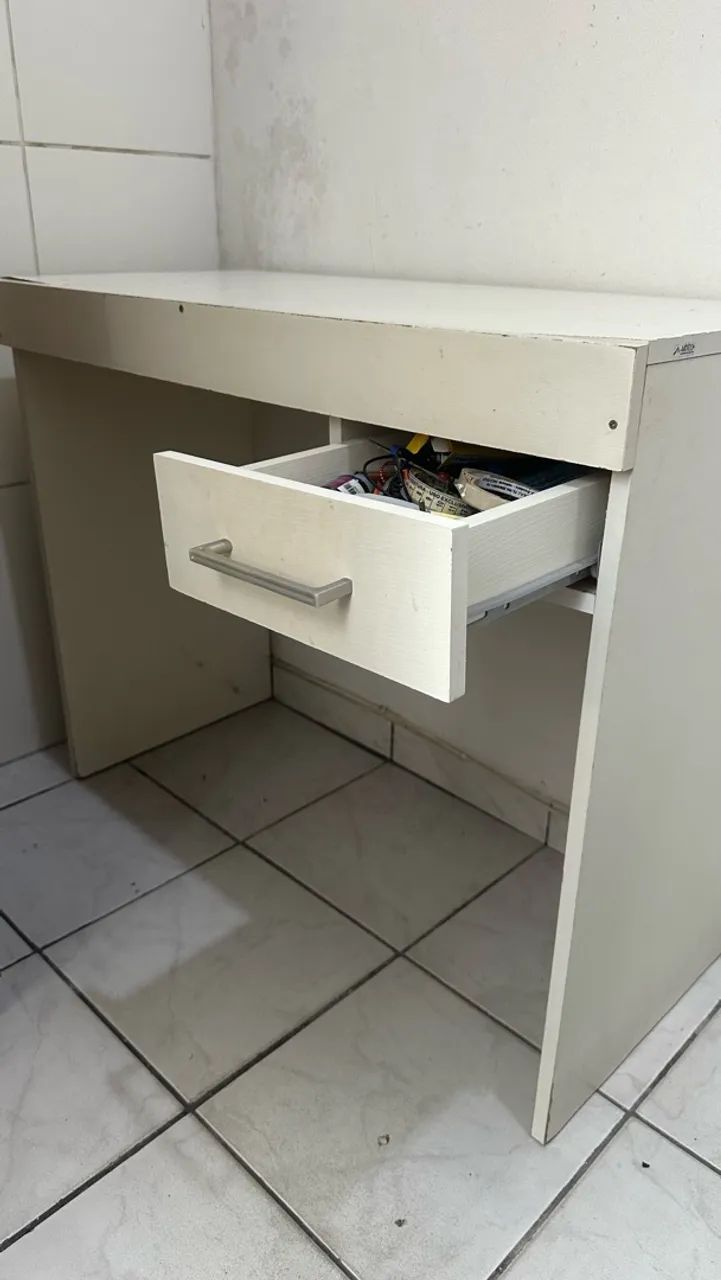 Escrivaninha Mesa branca  - Foto 4