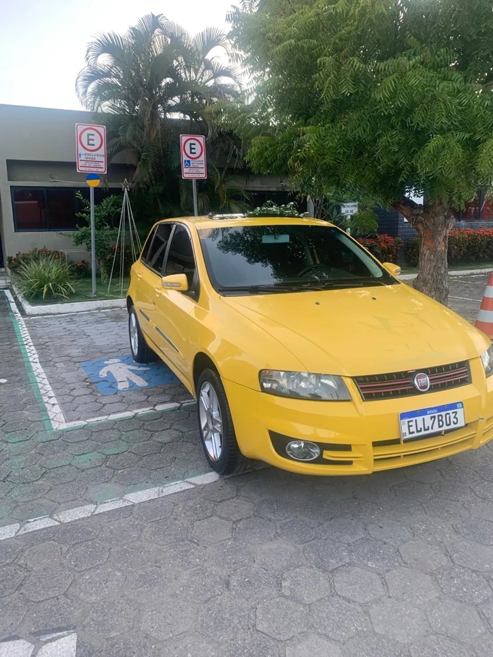 Fiat Stilo Dualogic 1.8 Sporting Flex 8V 5P 2010 - Foto 5