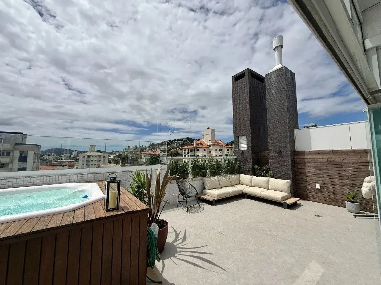 Cobertura plana com terraço e jacuzzi no Abraão - Foto 2