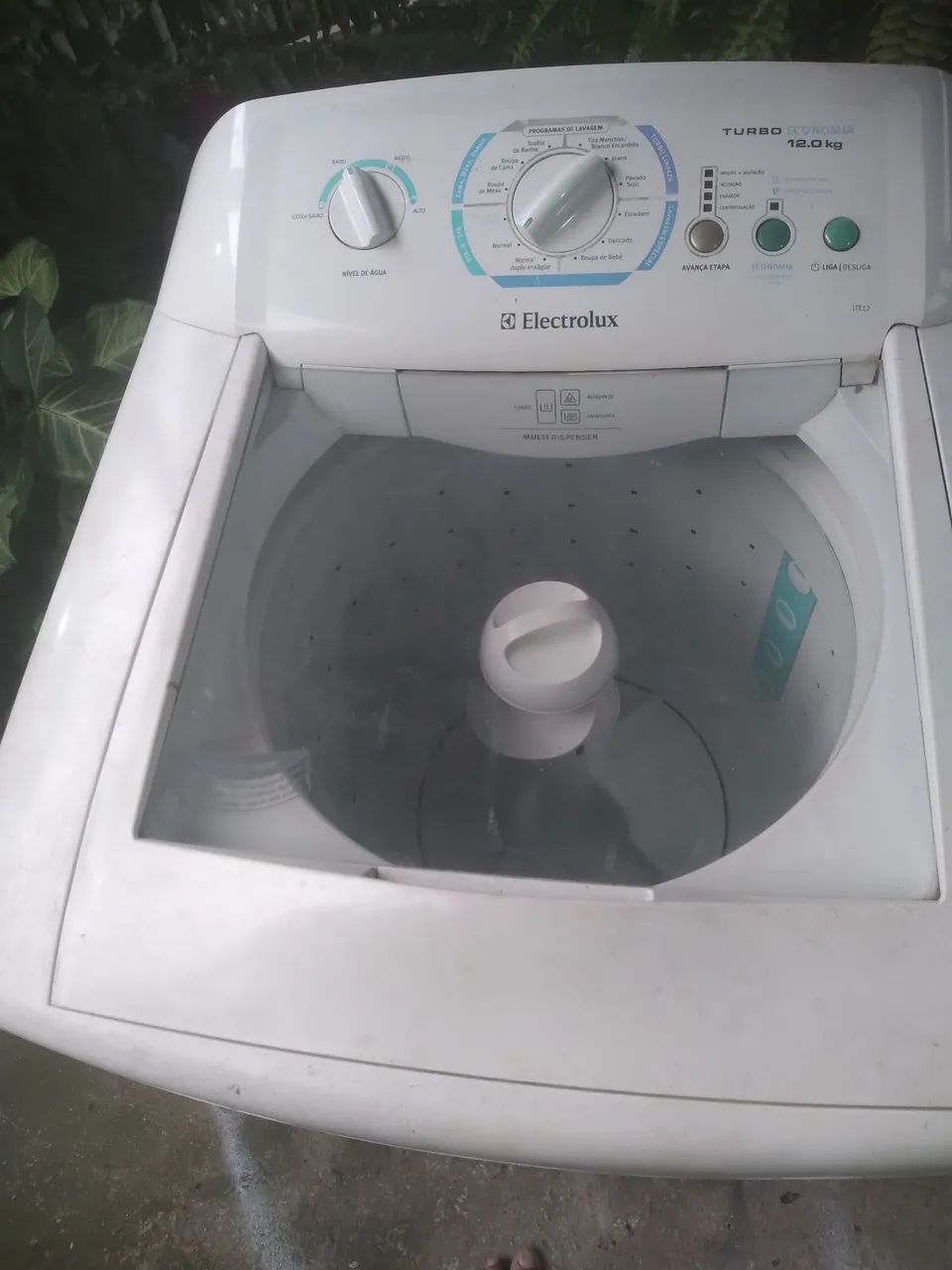 Máquina de lavar roupas 