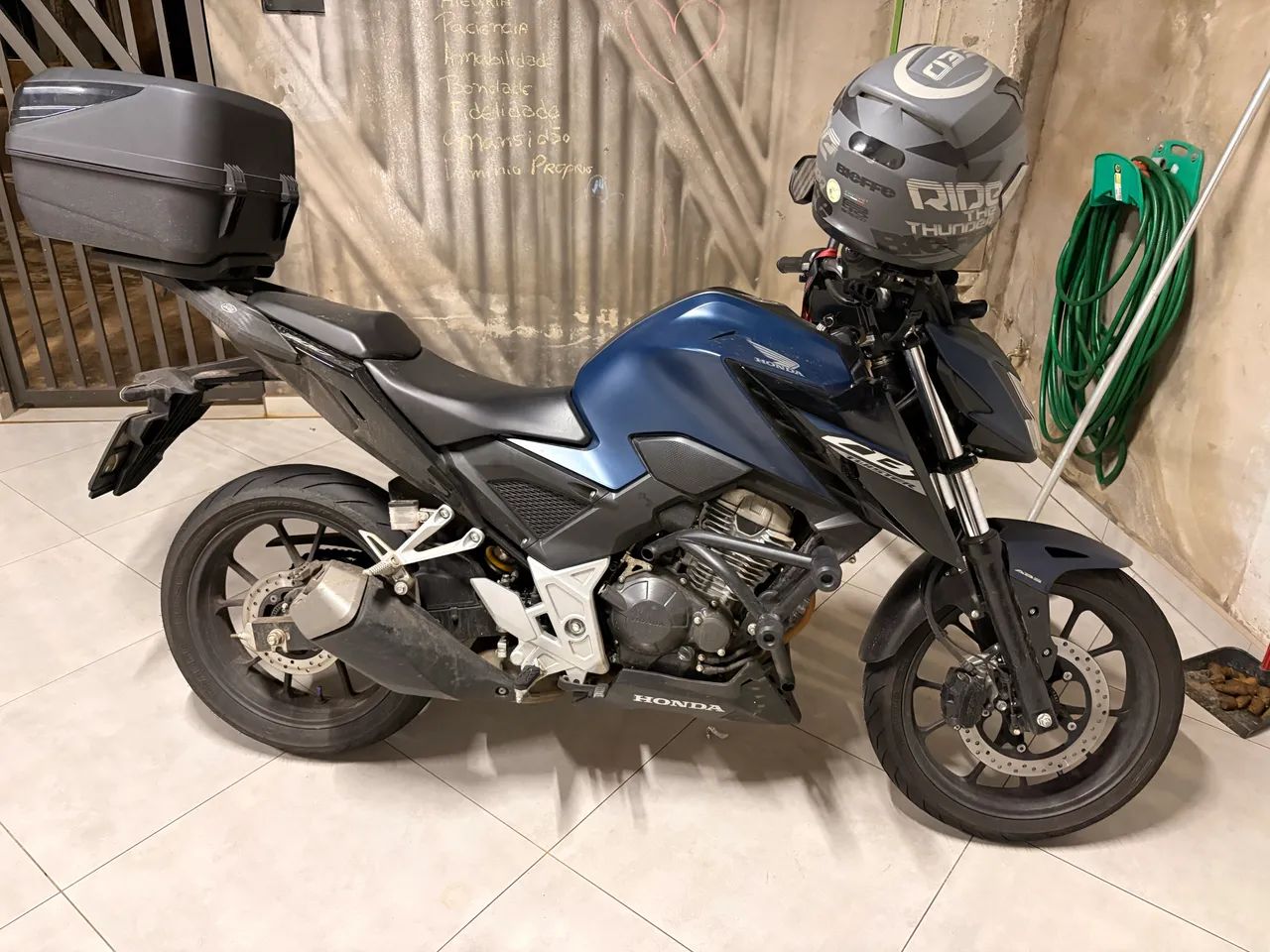 CB300F  - Foto 5