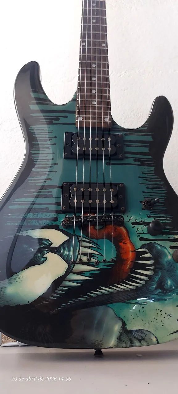 Guitarra PHX Marvel - Instrumentos musicais - Conjunto