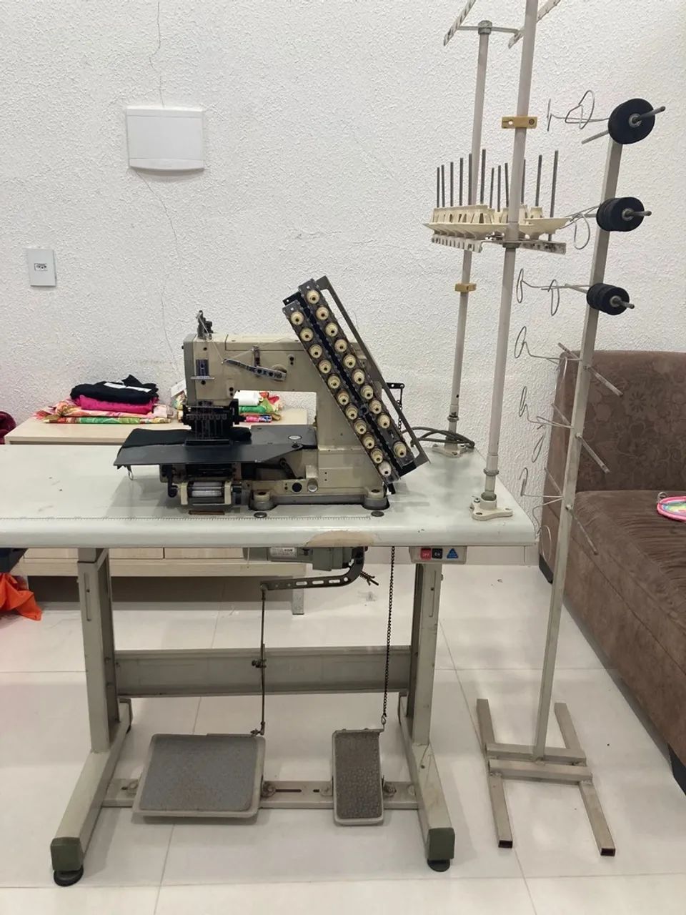 Máquina de lastex 12 agulha  mas uso 6 