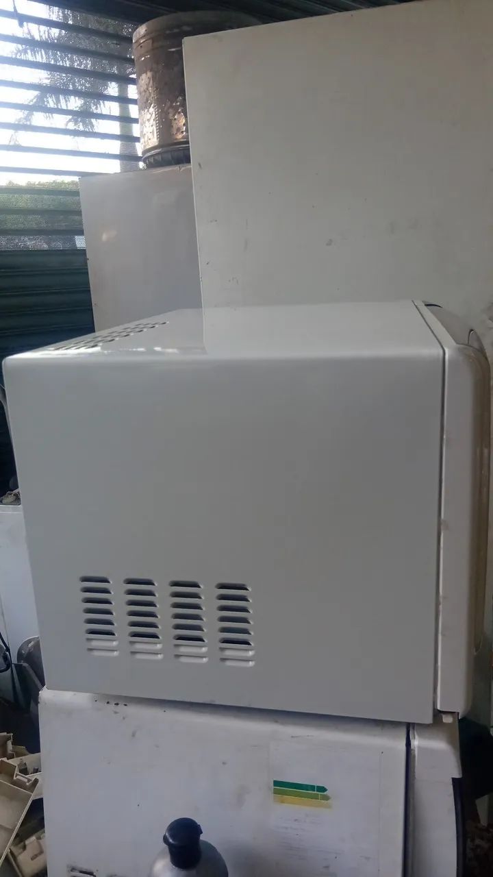 Micro-ondas Electrolux MEF41 31L 127v  - Foto 5