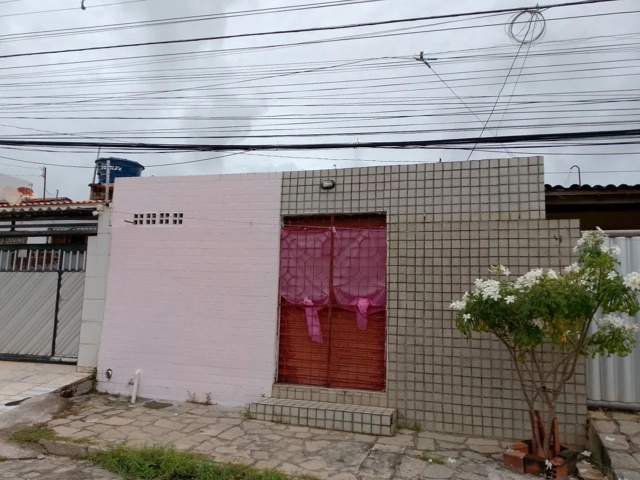 Alugo Sala comercial em Mangabeira III 