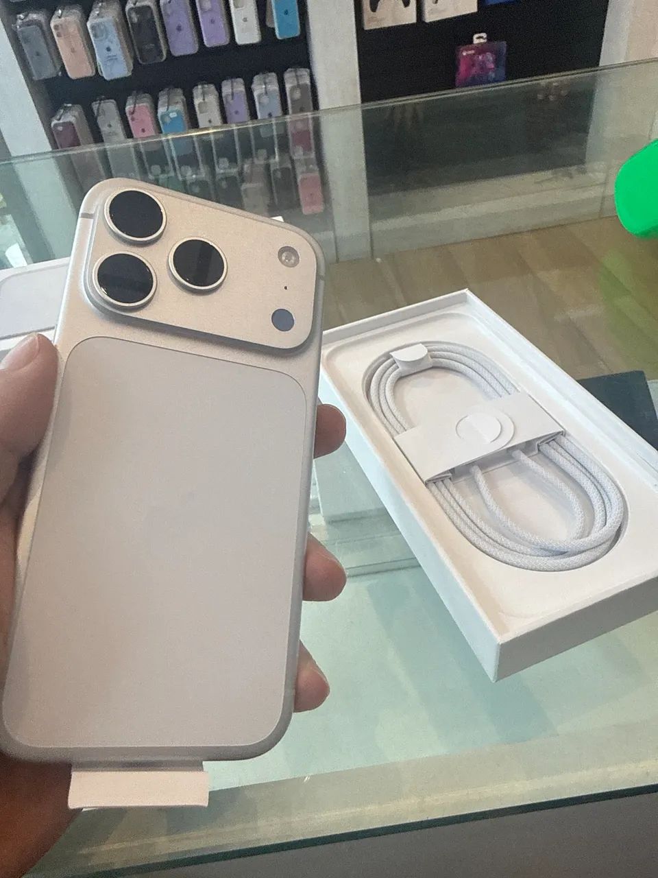 Iphone 17 pro 512 prata  Bateria 100% garantia Apple  - Foto 3