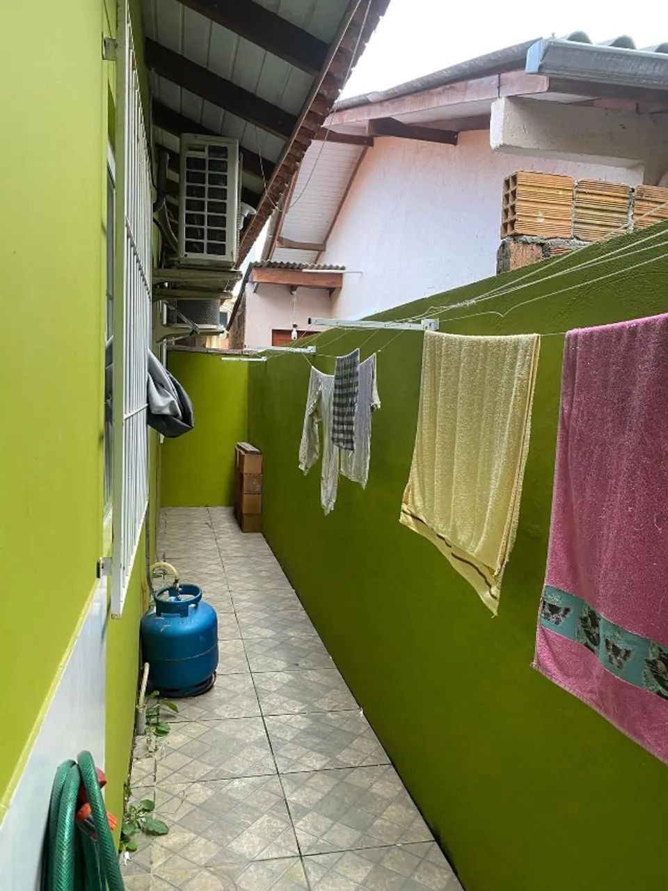 Vende se casa no Rio Vermelho  - Foto 4