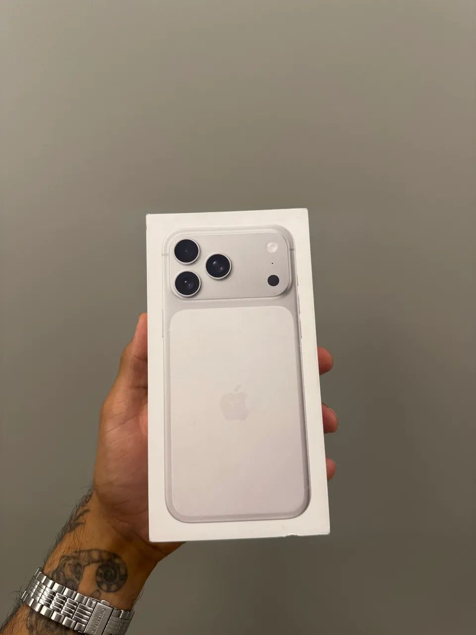iPhone 17 Pro Max 256gb Silver LACRADO!
