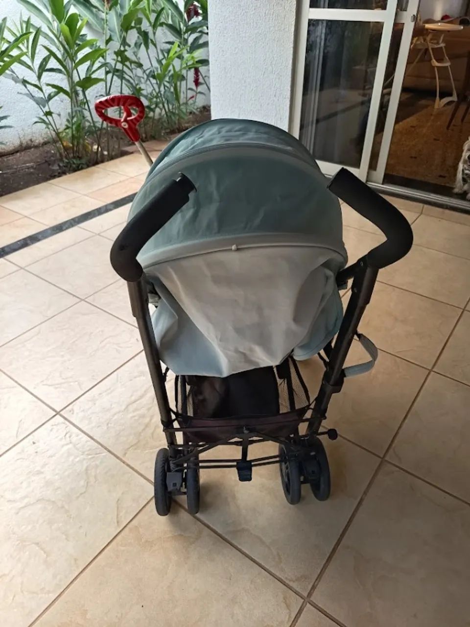 Carrinho de Bebê Chicco Liteway Azul - Leve, Compacto e Dobrável - Foto 5