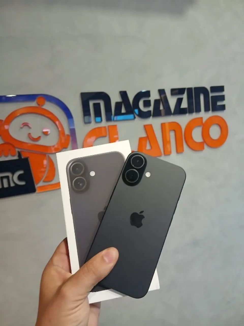 IPHONE 16 128GB - 90% de bateria - Preto.
