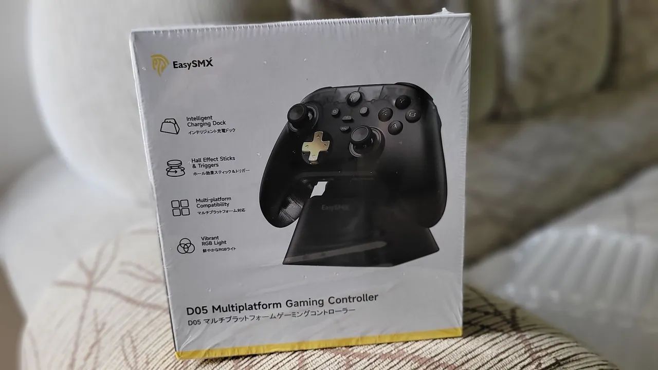 EasySMX D05 com dock de carregamento