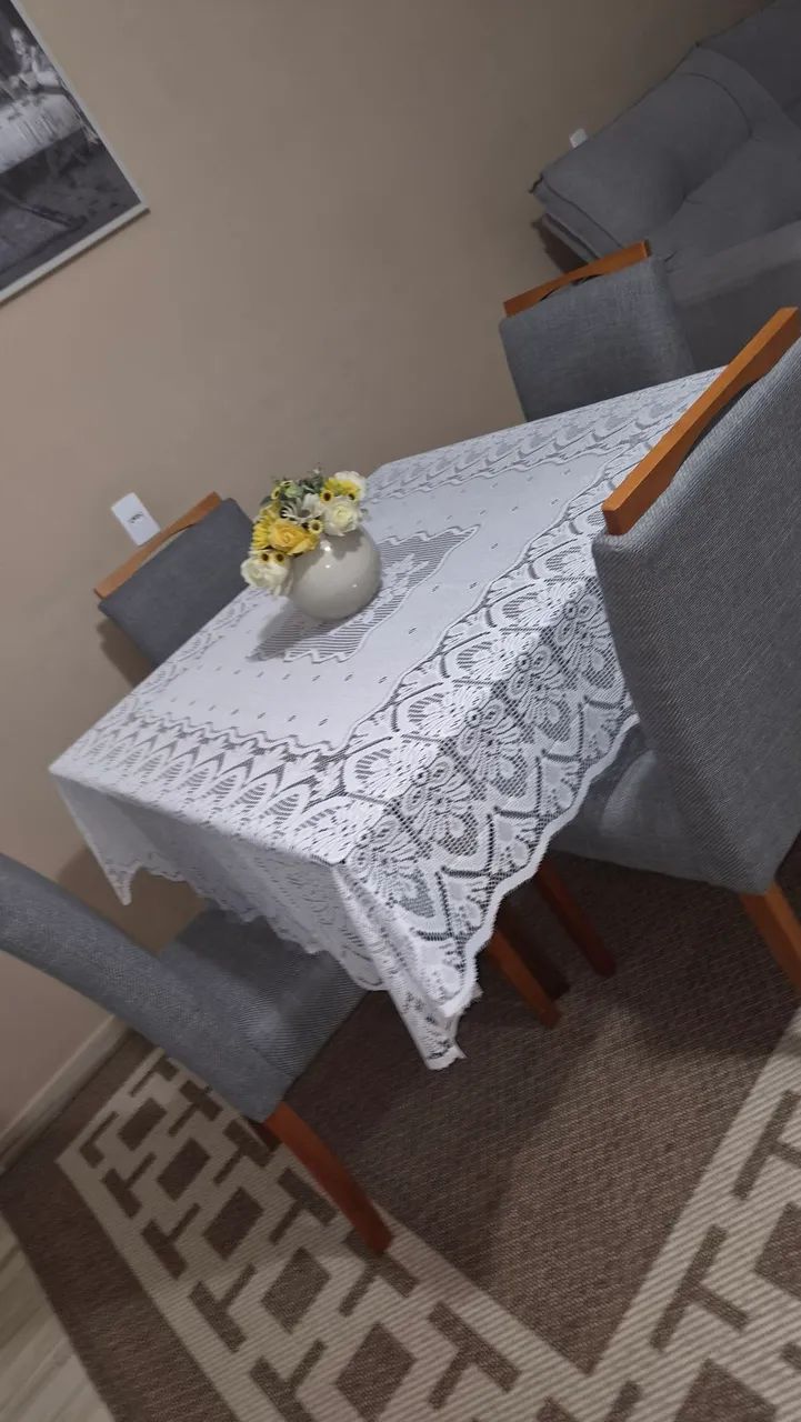 Mesa de vidro com 4 cadeiras - Foto 3