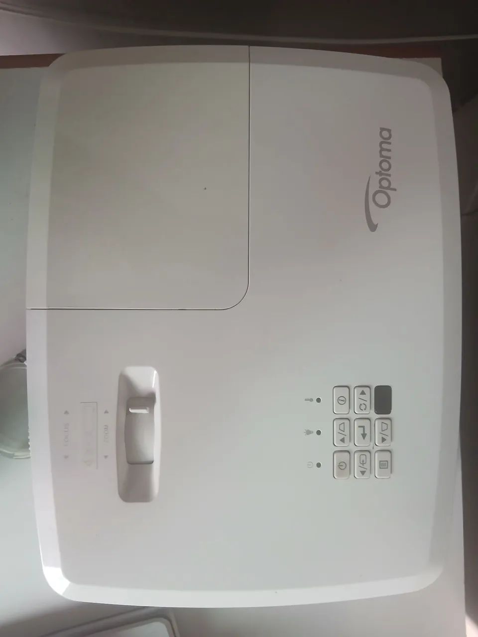 Projetor de vídeo Full HD da marca Optoma  - Foto 2
