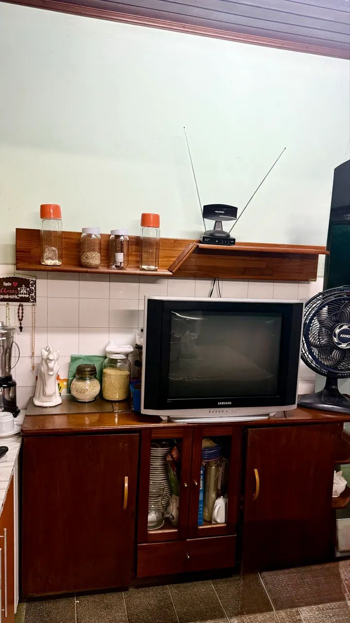 Armário e Estante de Madeira Multiuso - Foto 4