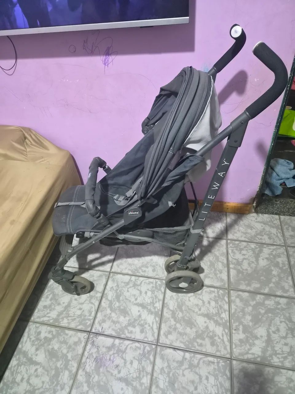 Carrinho chicco guarda chuva
