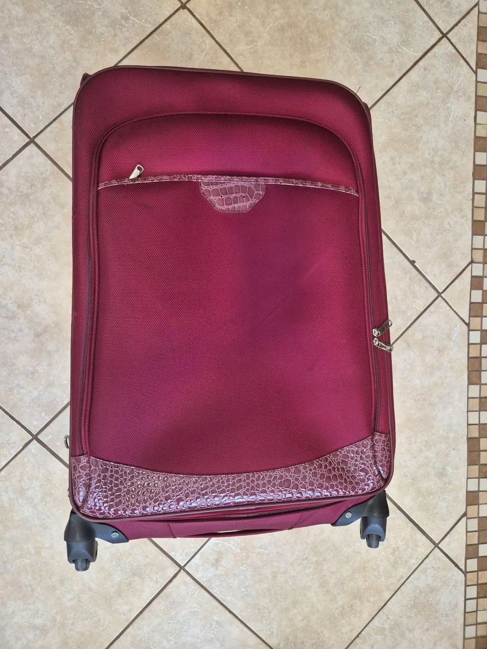 Mala viagem 32kg vermelha
