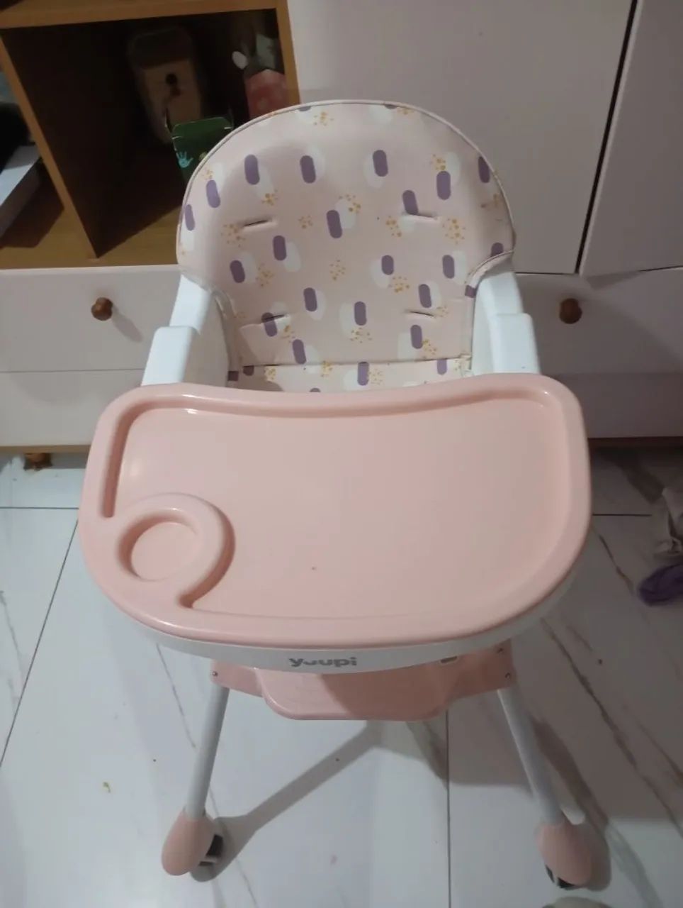 Vendo cadeira de alimentação 