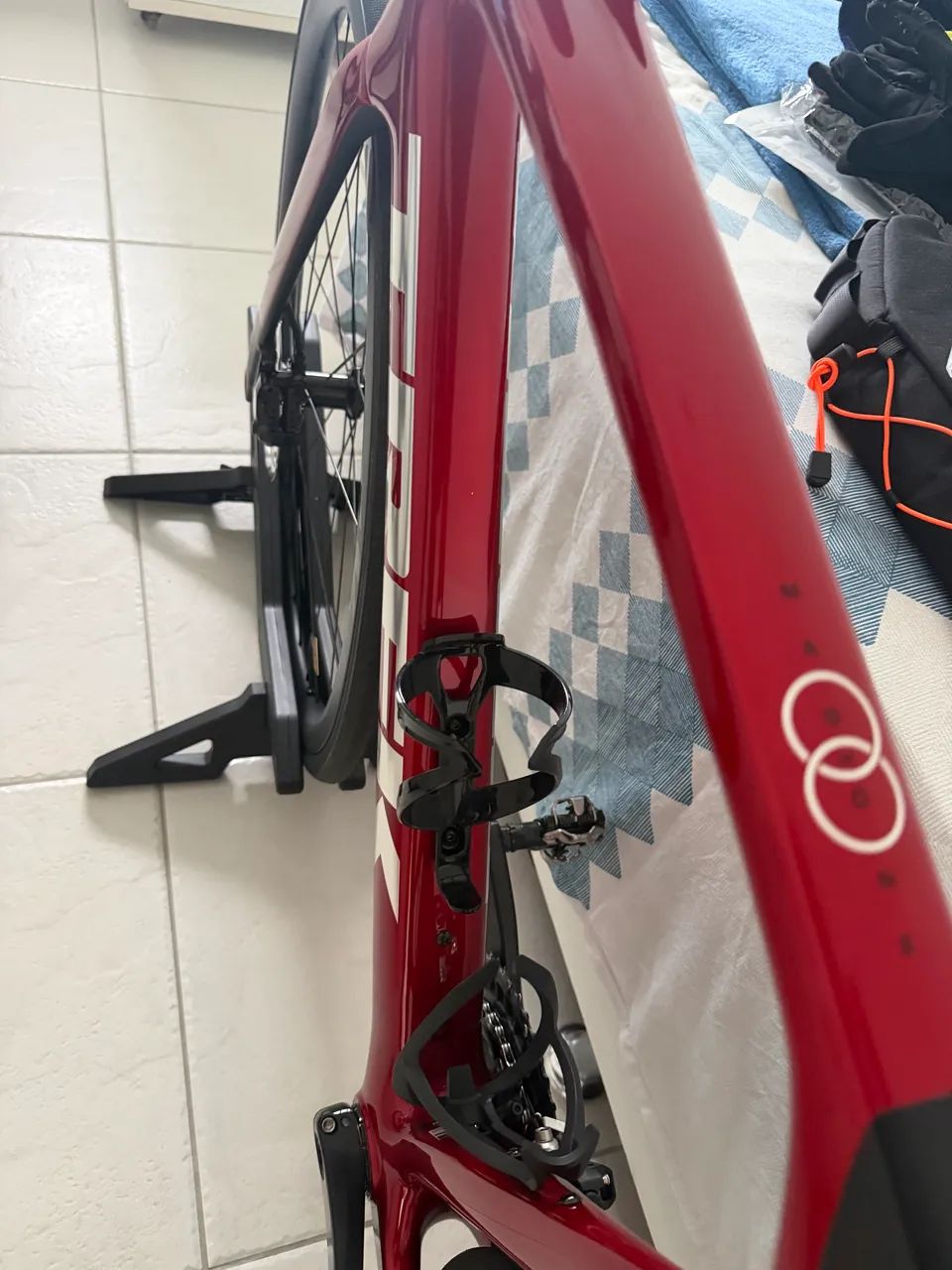 Bicicleta trekk madone carbono com rodas carbono 26 - Foto 4