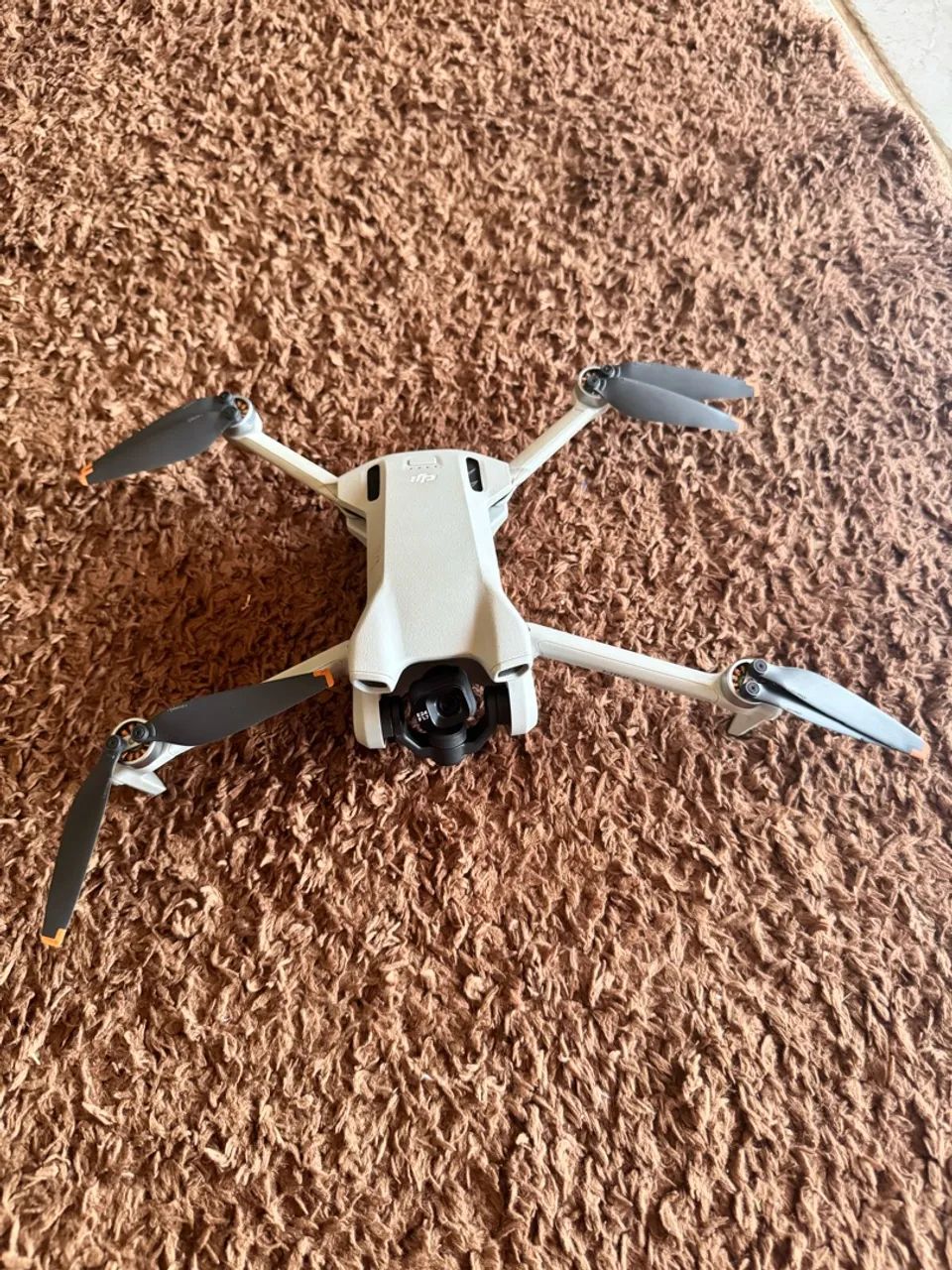 DJI MINI 3 COM CONTROLE COM TELA - Foto 3