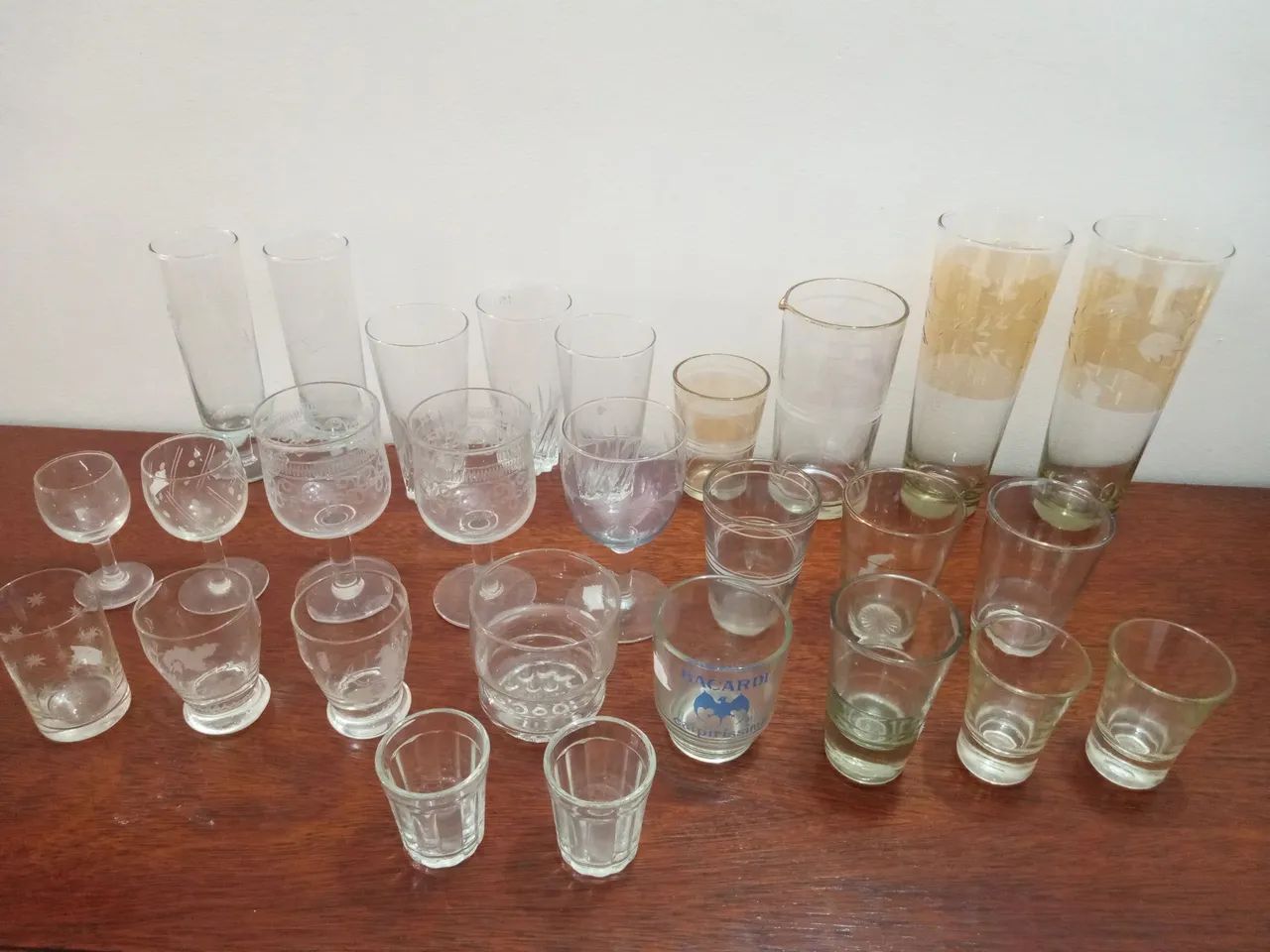 Diversos Copos antigos e copinhos e taças em Cristal. - Foto 5