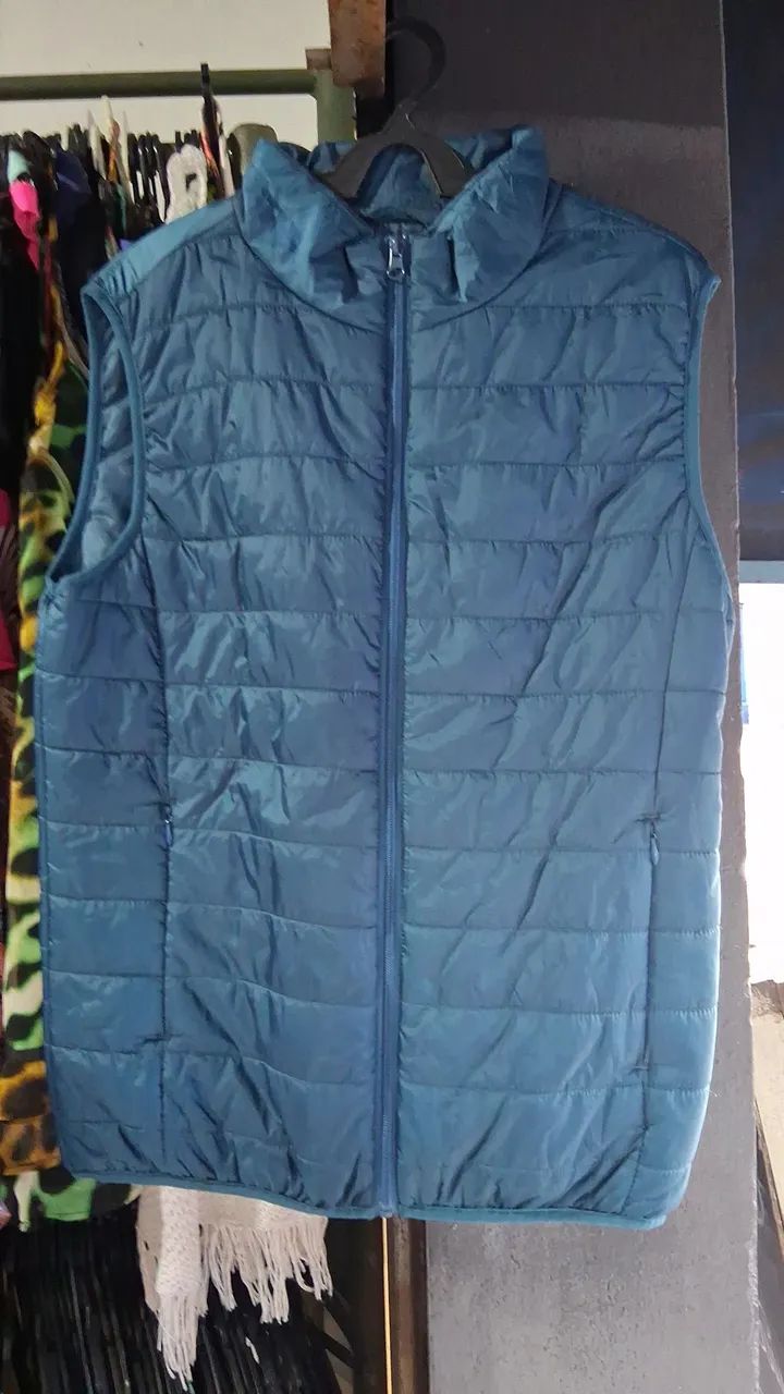 Lotes de roupas semi novas 