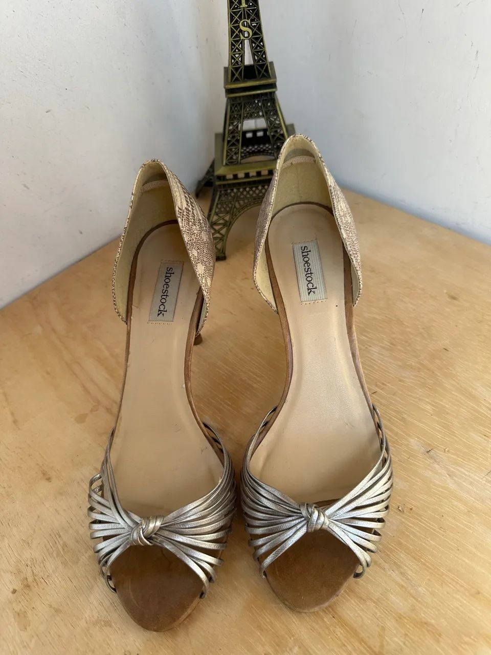 scarpin peep toe shoestock, tamanho 37