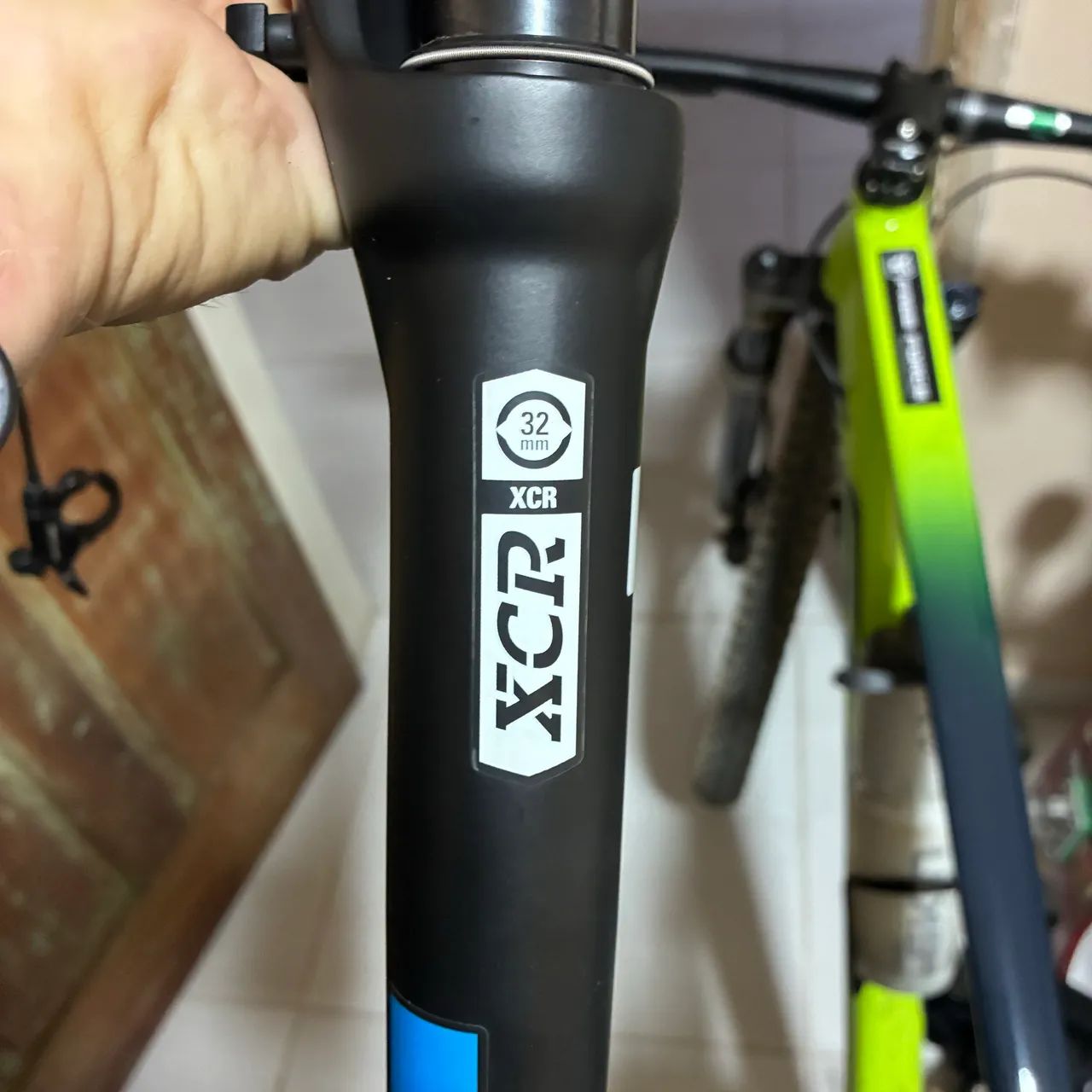 Suspensão Sr Suntour boost - Foto 4