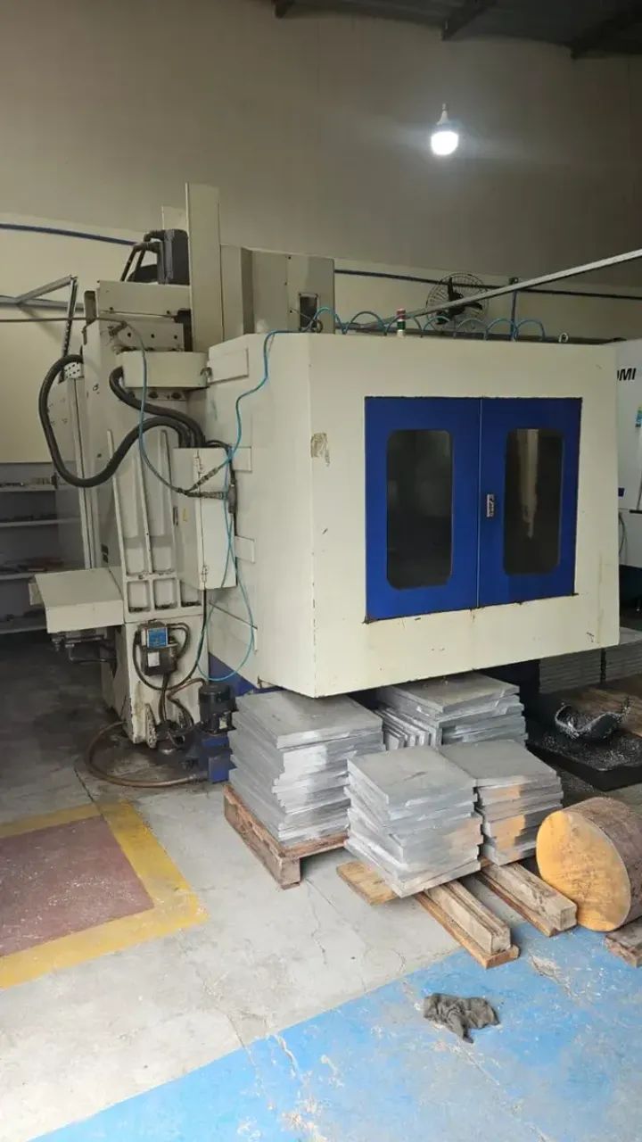 Centro De Usinagem Veker Cvk-1000d (Usado)