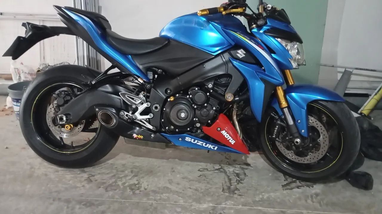 Suzuki GSX-S - Foto 2