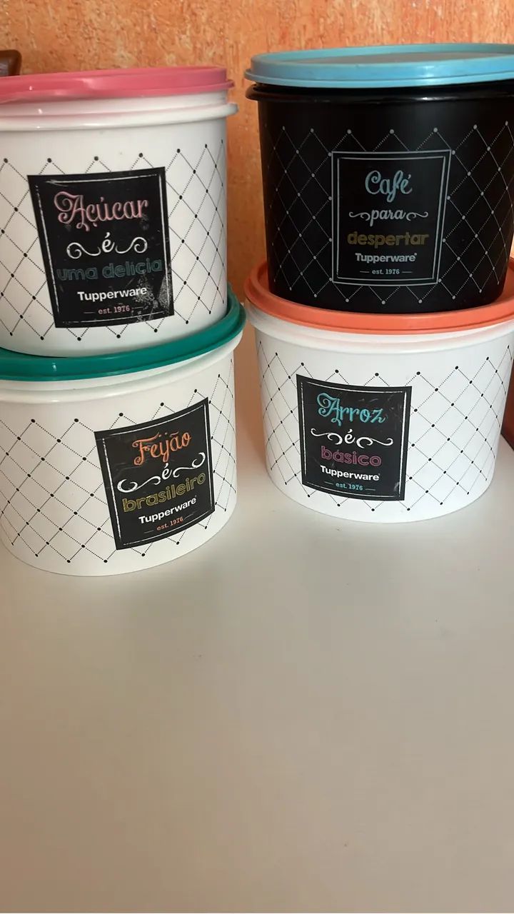 Vendo 4 potes TUPPERWARE 