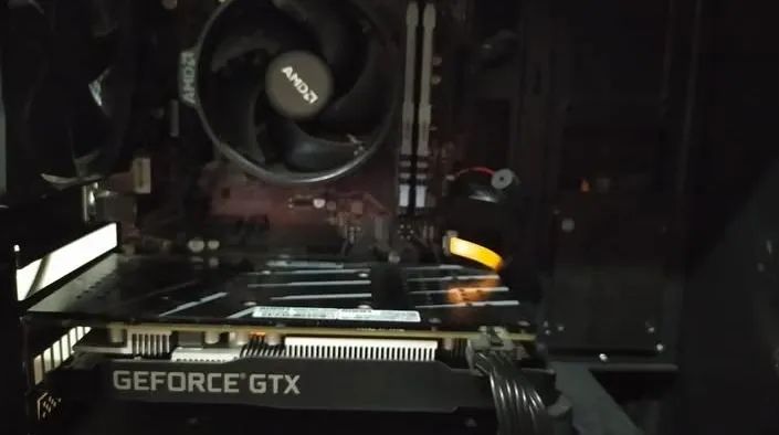 Gtx 1660 Ti  - Foto 5