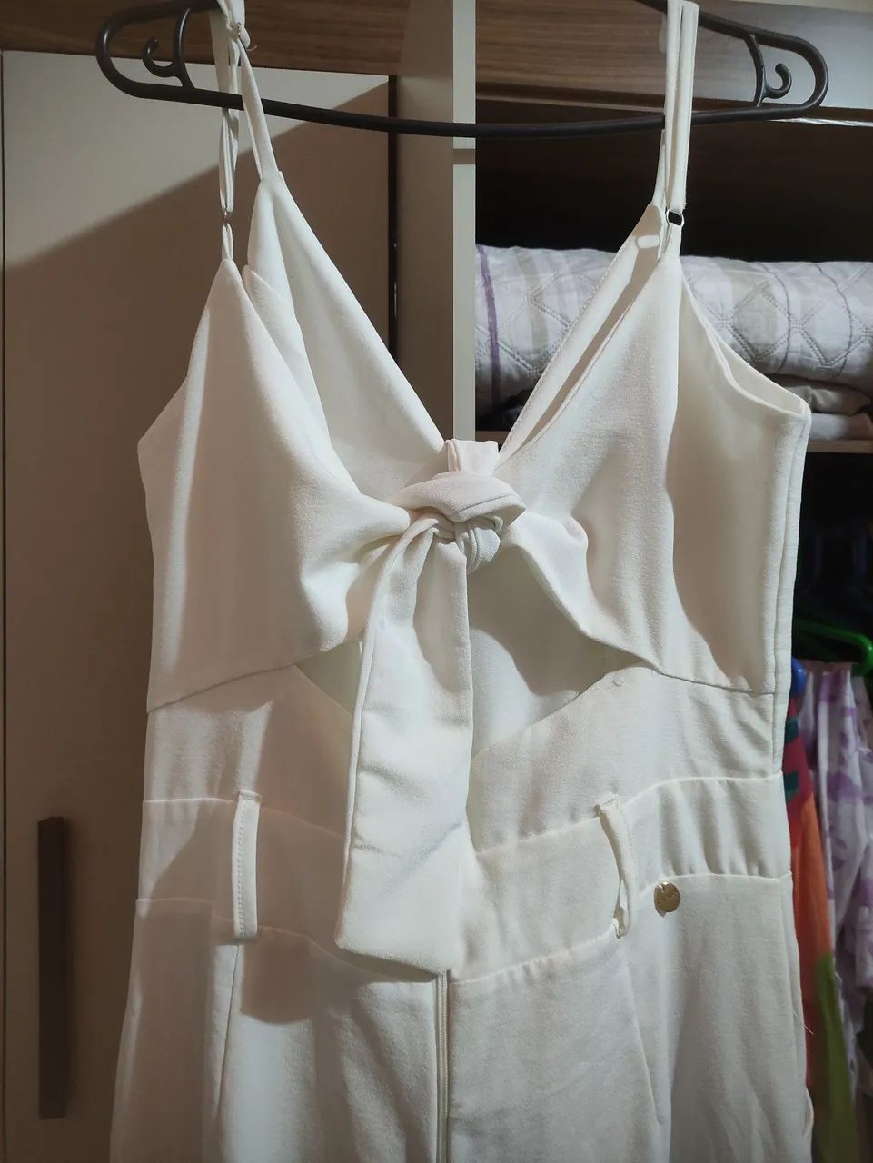 Macacão Longo Marca pynky | off-white com laço |  NOVO Sem uso - Foto 2