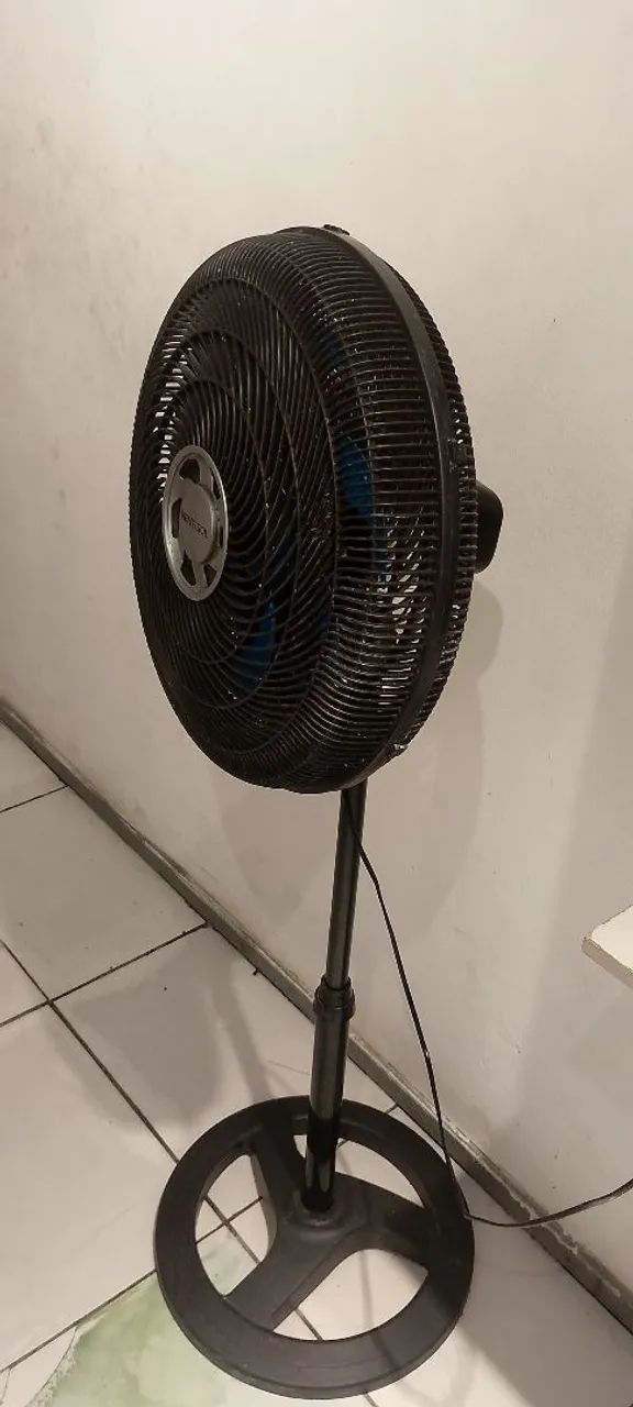 Ventilador semi novo com coluna  - Foto 3