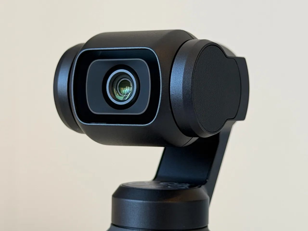 DJI Osmo Pocket 4 Standard Combo - Foto 3