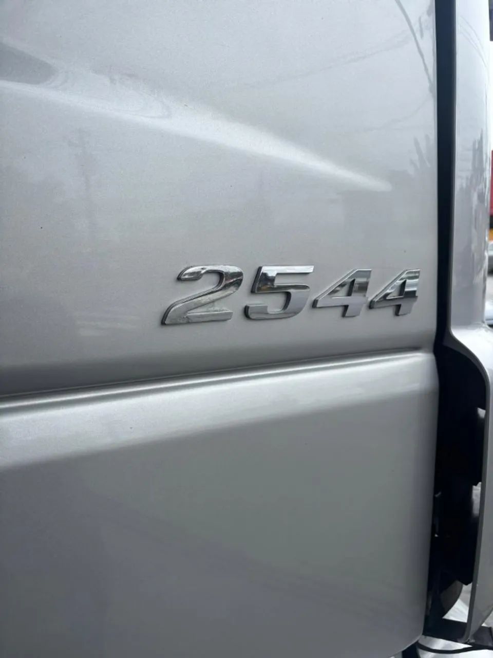 MB AXOR 2544 6x2 AUTOMÁTICO 2016 - Foto 5