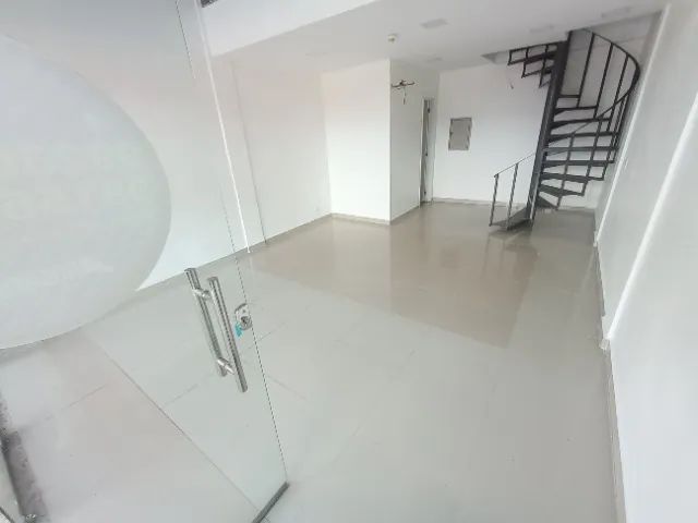 Sala Comercial Térrea 53m² com Mezanino no Parque Dez / Pátio Mall - Foto 2